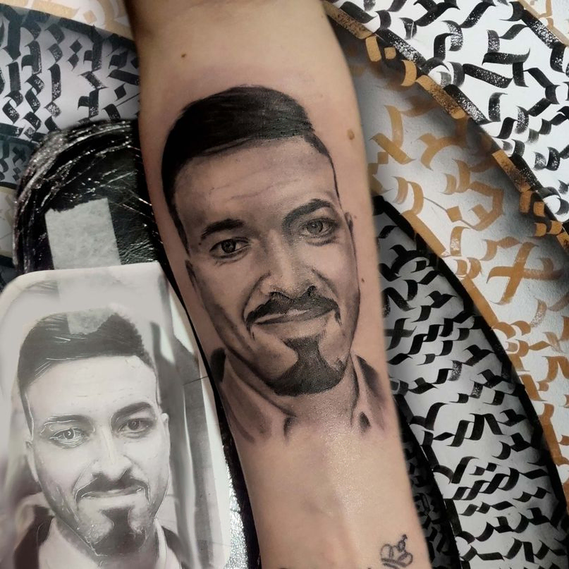 tatuaje de retrato por tajada tattoo 